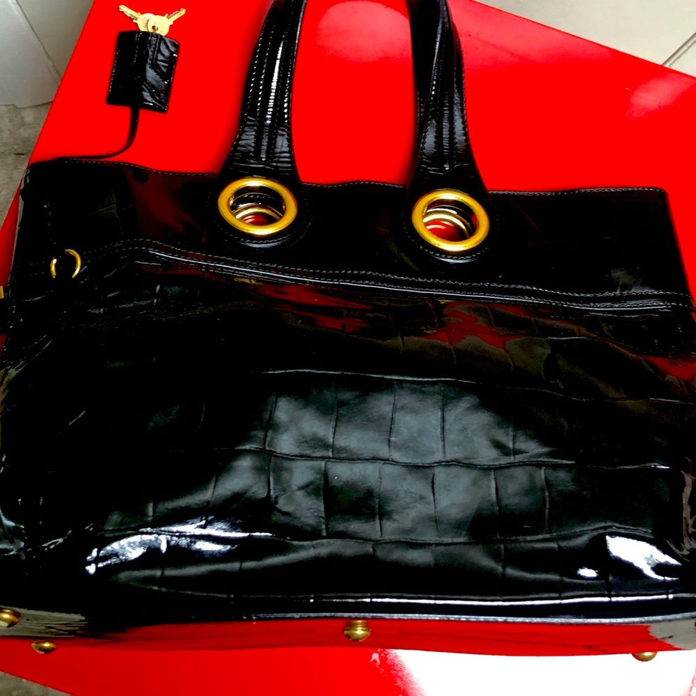 GREAT YSL BAG-TOTE/XL/CROC EMBOSSED PATENT LEATHER/BLACK/ITALY/RARE FIND
